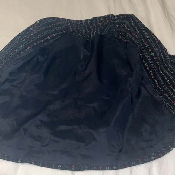 Black Floral Blazer - Picture 2 of 3